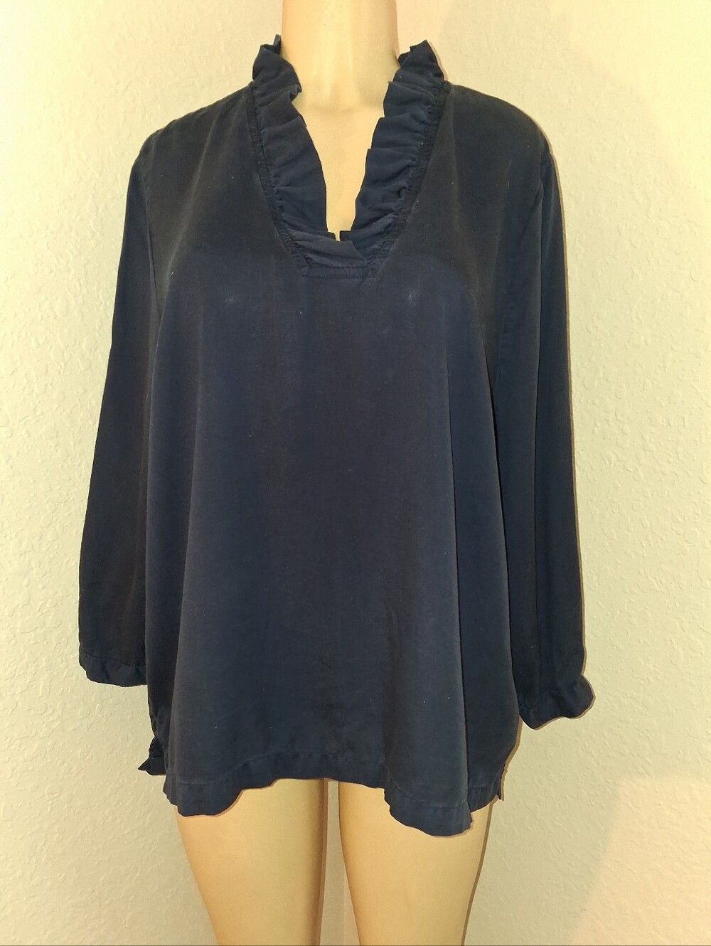 CROWN & IVY NAVY BLUE TOP SZ XXL